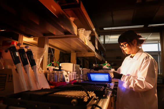 A researcher at UNLV runs experiments on WAVR Technologies’ system (pc: UNLV)